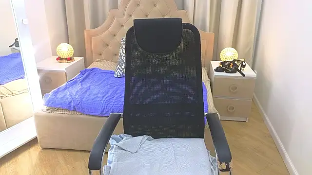 M_I_A_M_I_A's Live XXX Chat