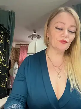 Sweet-blonde's Live XXX Chat