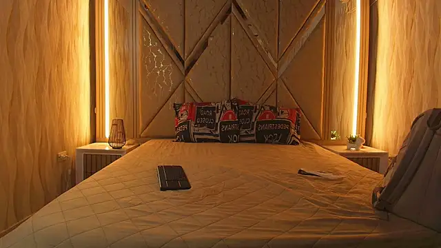 Hotcouple_222 Live XXX-Chat