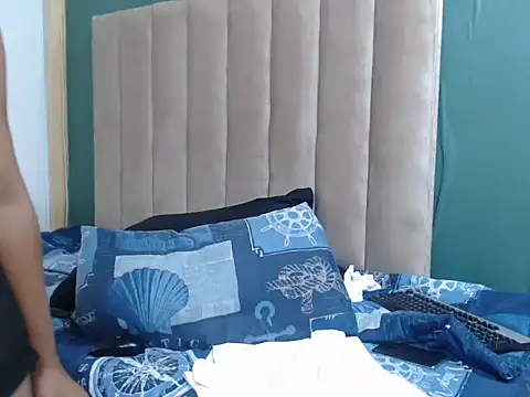 Živ ý XXX chat CreamyTea