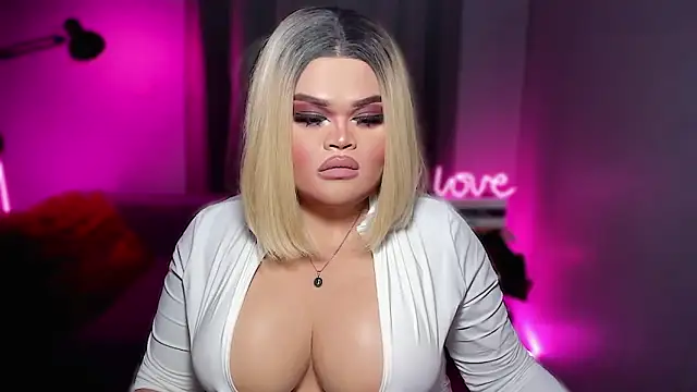 BelindaLove's Webcam Show