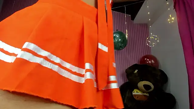 Mindy_19 Adlı Modelin Canlı XXX Sohbeti