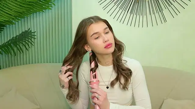 Hana_Watt Adlı Modelin Canlı XXX Sohbeti