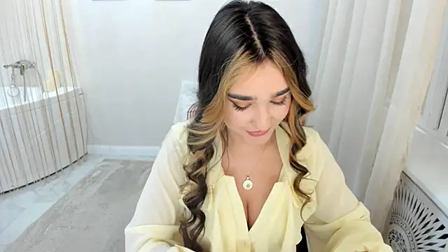 Chatroom XXX en direct de GoldenHeart_1