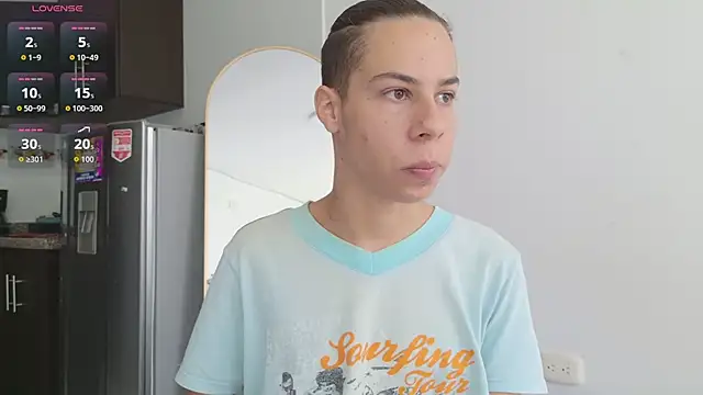 grey___27 Adlı Modelin Web Kamerası Şovu