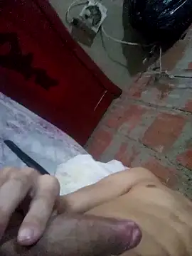 Max026_: απευθείας συνομιλία ΧΧΧ