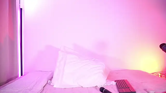 petitevictoria Chat XXX live