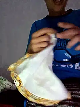 altinya Chat XXX live