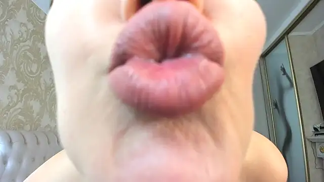 TessaPosh 라이브 XXX 채팅