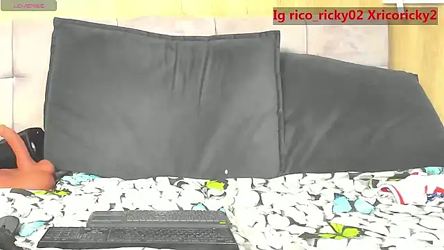 rico_ricky élő XXX-chatje