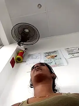 دردشة Baby_P الجنسية المباشرة