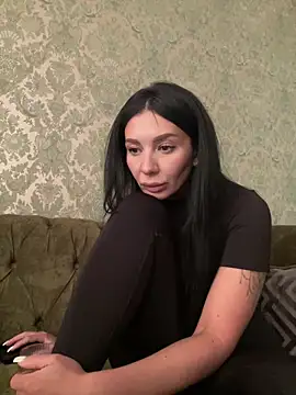 Adri_DeViLish_sHarm live XXX chat