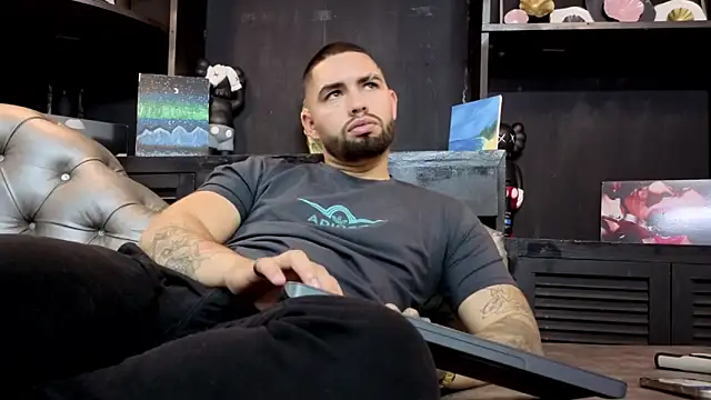 matteosantos – webcam-show