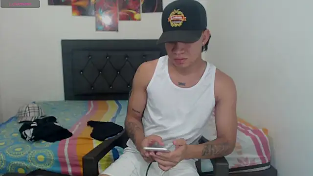 logannth Show in webcam