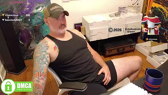 dadbodytats Show in webcam