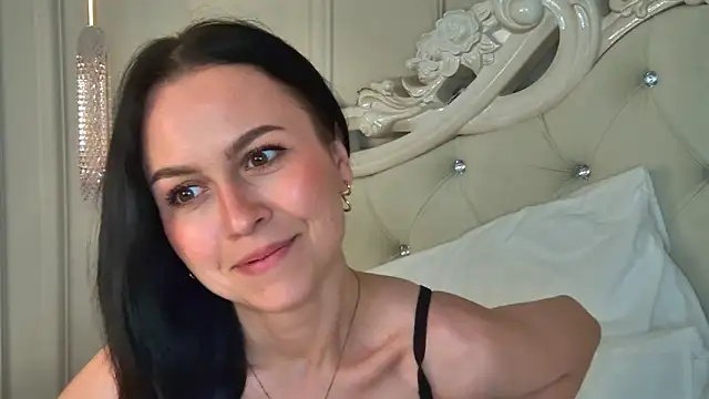 MonicaMercer 现场XXX聊天