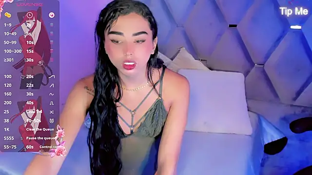 Daniiela_Ember Webcamshow