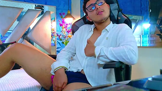 Oliver_Jamees Webcam-Show