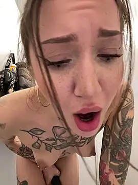 SaintSquirt লাইভ XXX চ্যাট