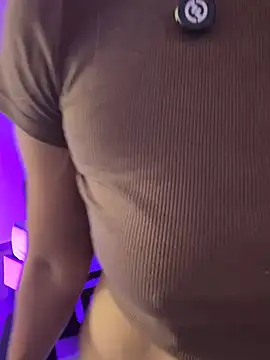 mahia_queen লাইভ XXX চ্যাট