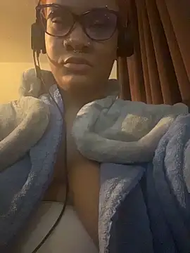 แชท XXX สดของ nickytheehawtie