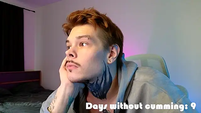 DENIS_HERE Pertunjukan Webcam