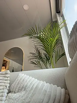 AtheneaRossi 即時 XXX 聊天