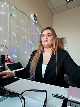 Juicy_PeachLux's Live XXX Chat