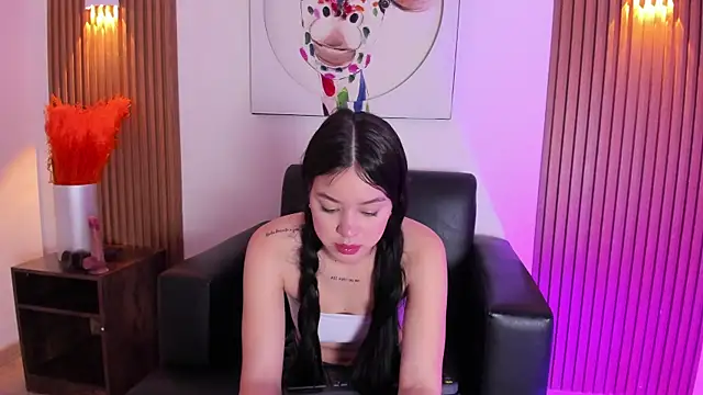 Emily_Frostt's Live XXX Chat