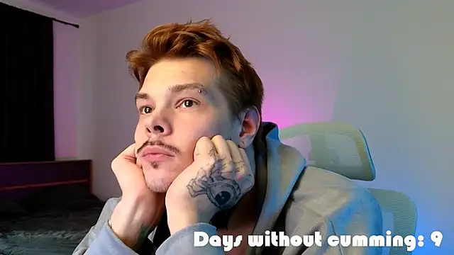 DENIS_HERE élő XXX-chatje