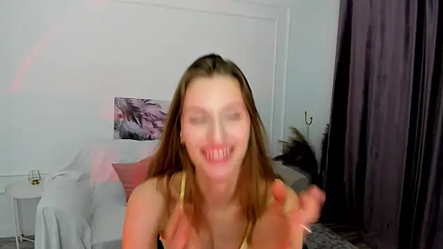 NaturalBeaty's Live XXX Chat