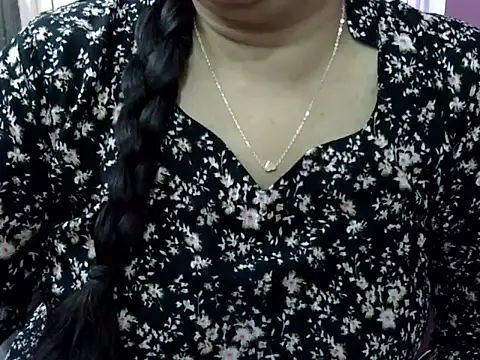 Cute_Aliyaa: απευθείας συνομιλία ΧΧΧ