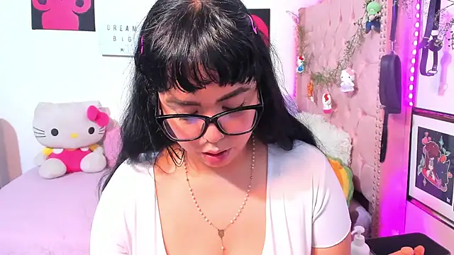 LillyCandy's Live XXX Chat