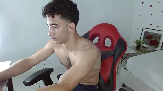 Chatroom XXX en direct de Caius_fox