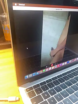 lahungdj12 Adlı Modelin Canlı XXX Sohbeti