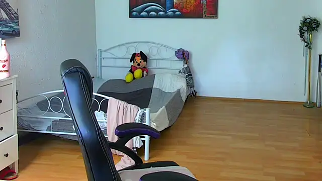 Sylly Chat XXX in diretta