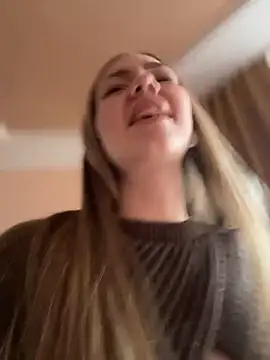 Вебкам-шоу MilaMoone