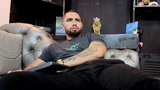 matteosantos' Live XXX Chat