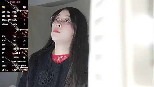 vivi523 Pertunjukan Webcam