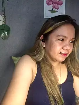 ambersmile Adlı Modelin Canlı XXX Sohbeti