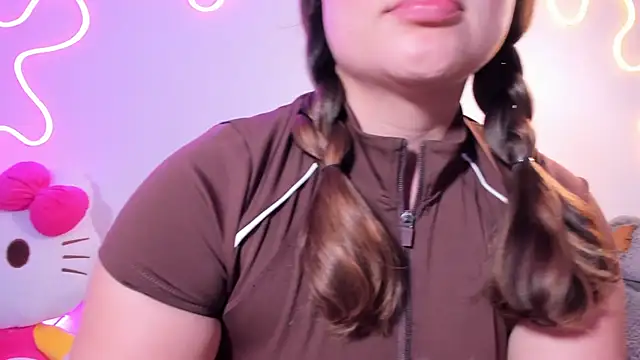 CassieBigass_'s Live XXX Chat