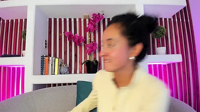 Kaorusweet Adlı Modelin Canlı XXX Sohbeti