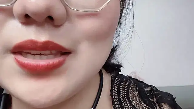 Susu-36E's Live XXX Chat