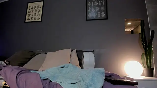 Charlotte_lovee_ Adlı Modelin Canlı XXX Sohbeti