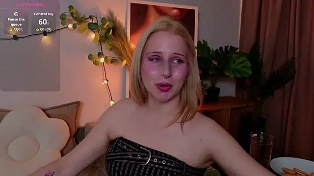 LumLue's Live XXX Chat