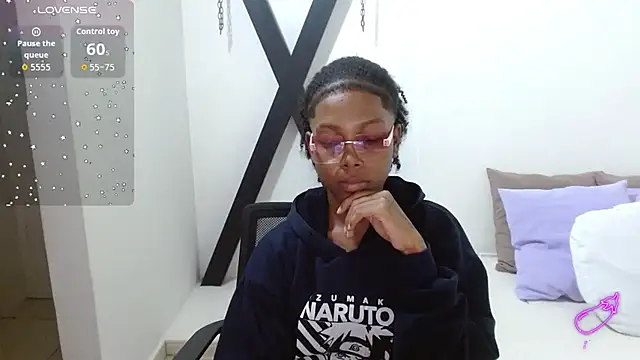 Czat XXX na żywo – Naomi_Street