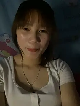 -Eidieea- Adlı Modelin Canlı XXX Sohbeti