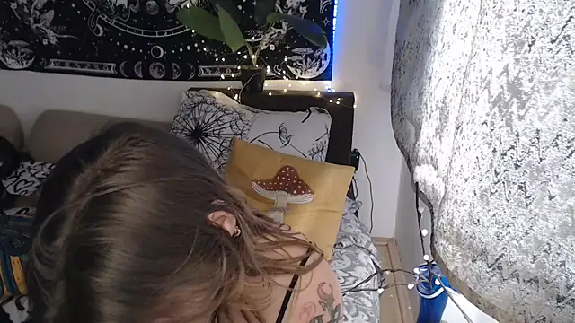 Czat XXX na żywo – AlienforTwenty