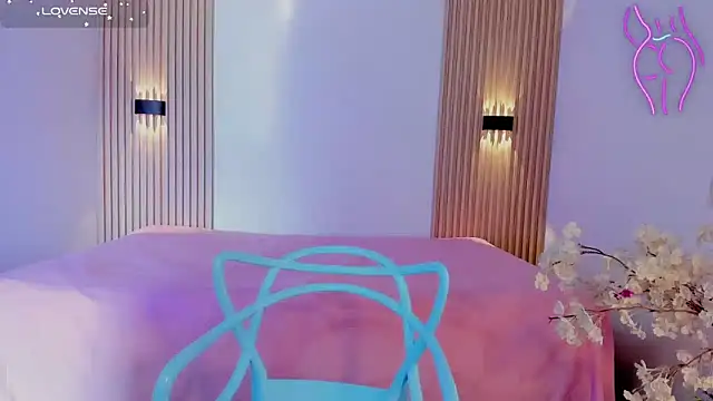 LaylaEmber's Live XXX Chat