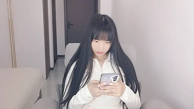 Lisa-3333's Live XXX Chat